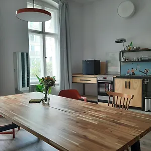 Artist Studio - - Prenzlauer Berg Apartment