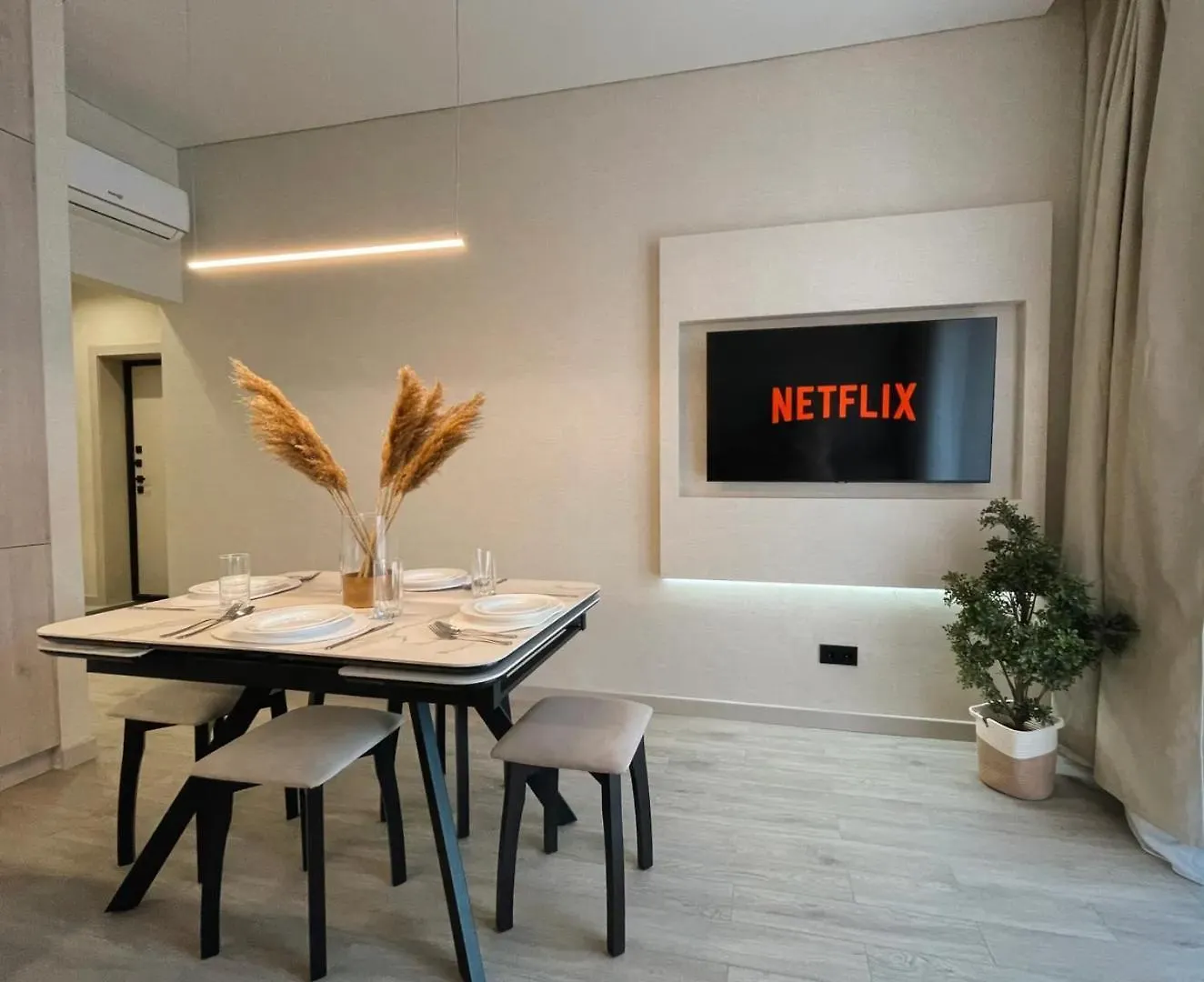 Nikolas Cosy Flat On Choriner Street Apartment Berlin